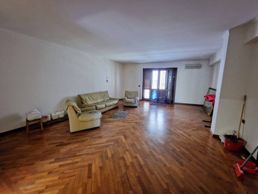 Appartamento a Giarre in Via Calderai - Foto 3