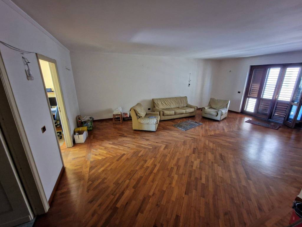 Appartamento a Giarre in Via Calderai - Foto 4