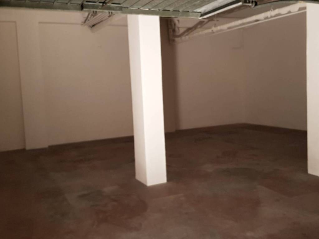 Box / garage a Pescara in Via Renato Paolini, 96 - Foto 3