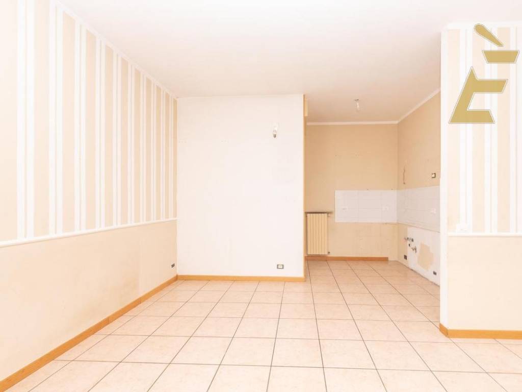 Appartamento a Valenza in VIALE CELLINI, 171 - Foto 4