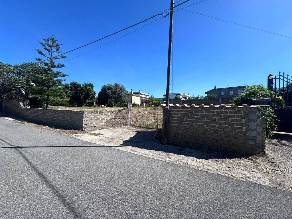 Terreno a Aprilia in Via delle Tortore, 44 - Foto 3