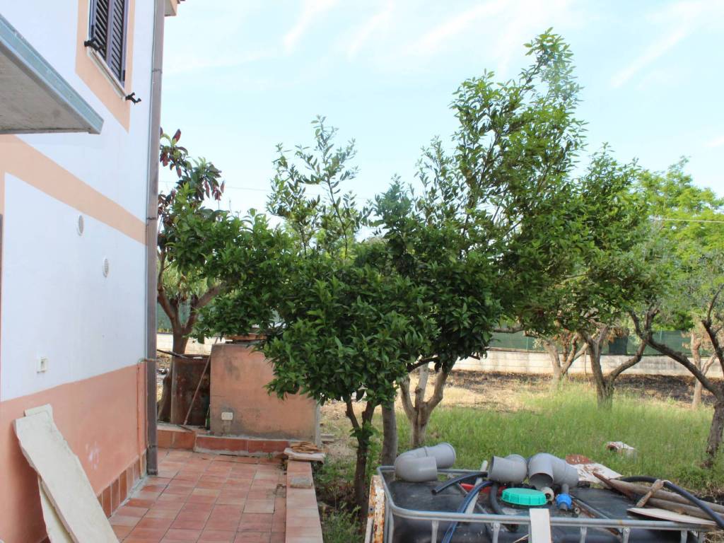 Casa indipendente a San salvo in Contrada Colle Martino - Foto 4
