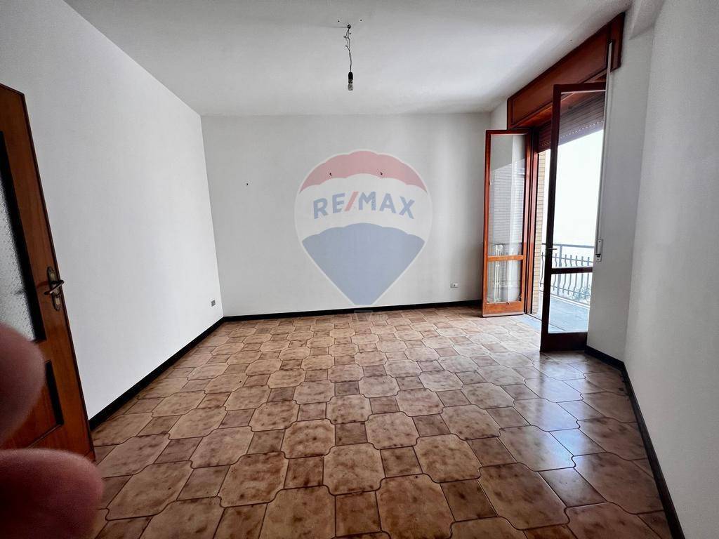 Appartamento a Lucera in VIA LUIGI EINAUDI, 1 - Foto 2