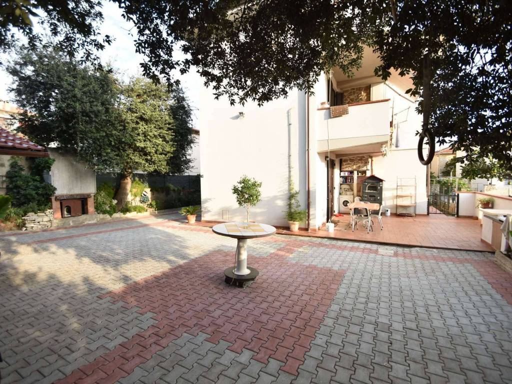 Villa a Rosignano marittimo in via L Maggiore - Foto 2