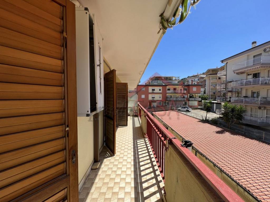 Appartamento a Vibo valentia in Viale Senatore Parodi, 88 - Foto 3