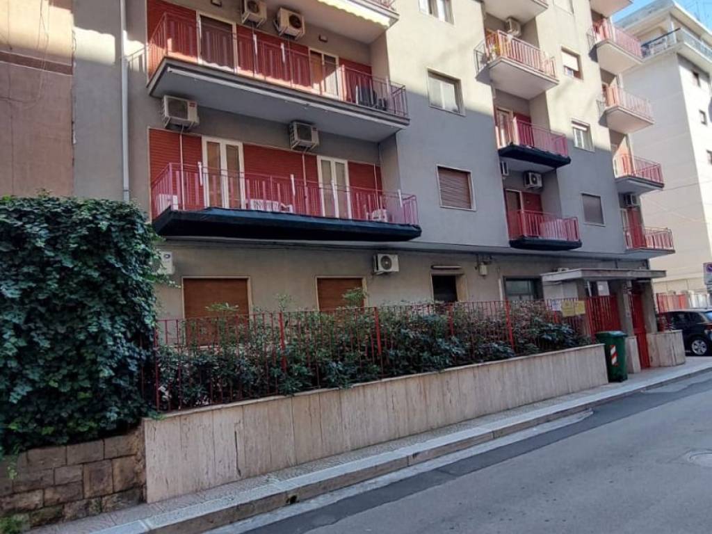 Appartamento a Taranto in Via Genova, 37 - Foto 2