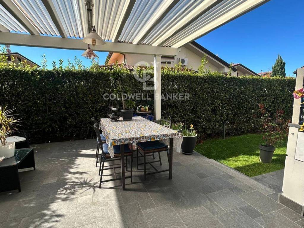 Villa a Massarosa in via del menni, 211 - Foto 4