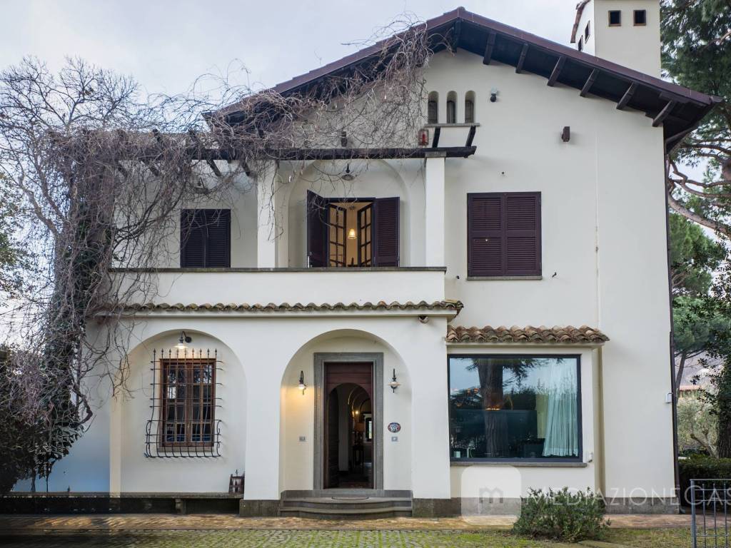 Villa a Rocca di papa in Via delle Barozze - Foto 2