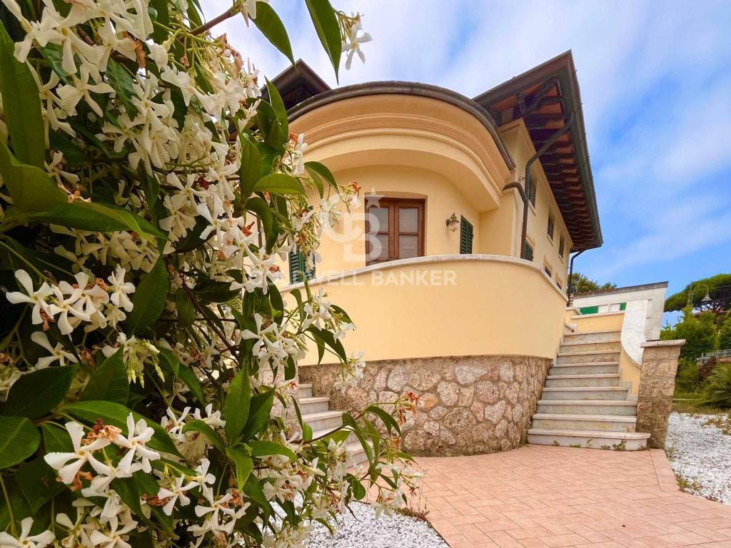 Villa a Pietrasanta in Via Candia - Foto 2