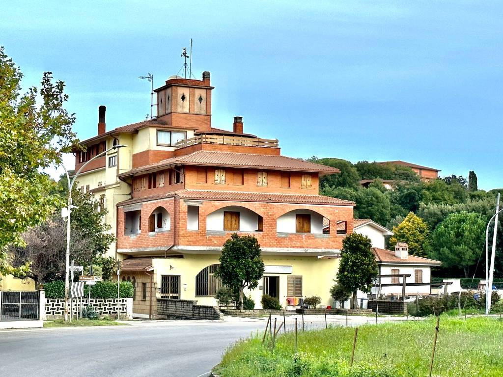 Appartamento a Montefiascone in Via Asinello - Foto 3