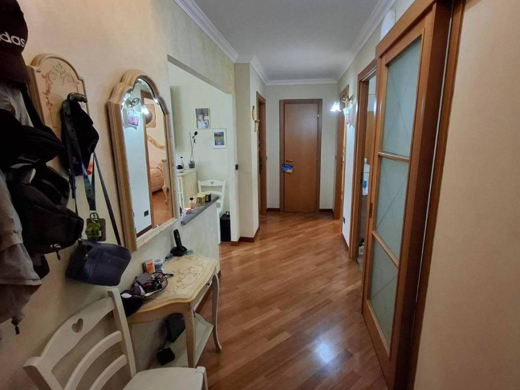 Appartamento a La spezia in Viale San Bartolomeo - Foto 2