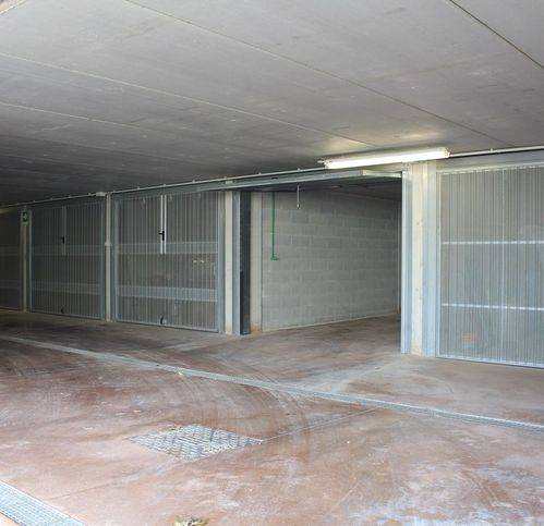 Box / garage a Loano in Via Sant'Isidoro, 2 - Foto 2