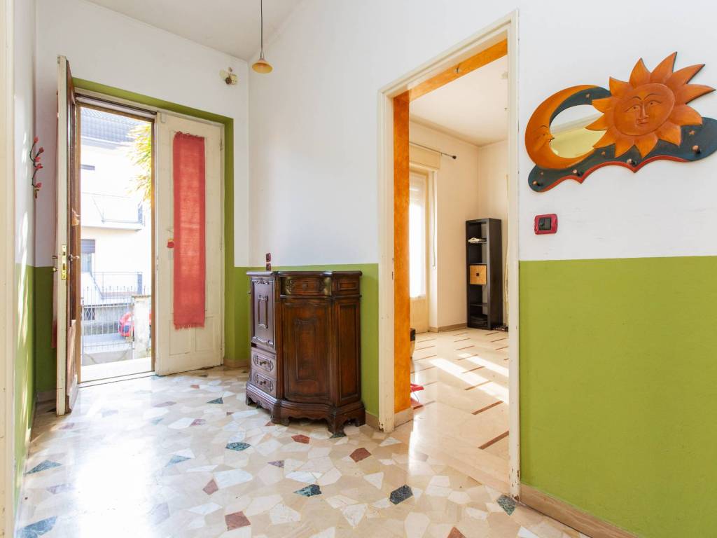 Villa a Busto arsizio in Via Gioacchino Rossini, 68 - Foto 4