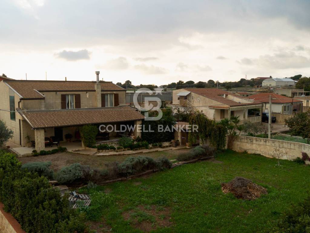 Villa a Ragusa in via Garofani, 1 - Foto 2
