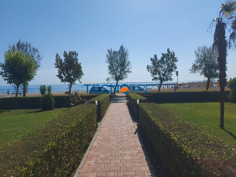 Appartamento a Martinsicuro in Lungomare Italia - Foto 2