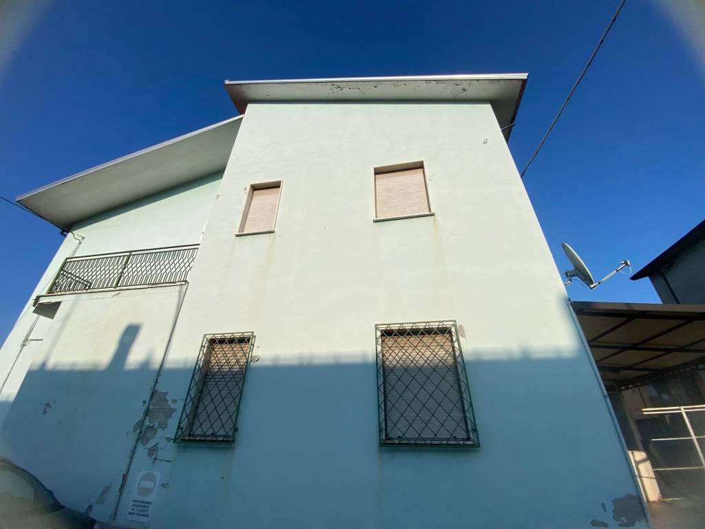 Palazzo / stabile a Ponte dell'olio in Via Piave - Foto 3