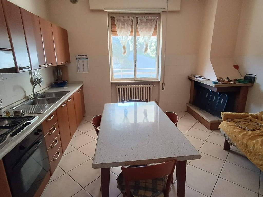Villa a Ceccano in Via Acqua Santa - Foto 4
