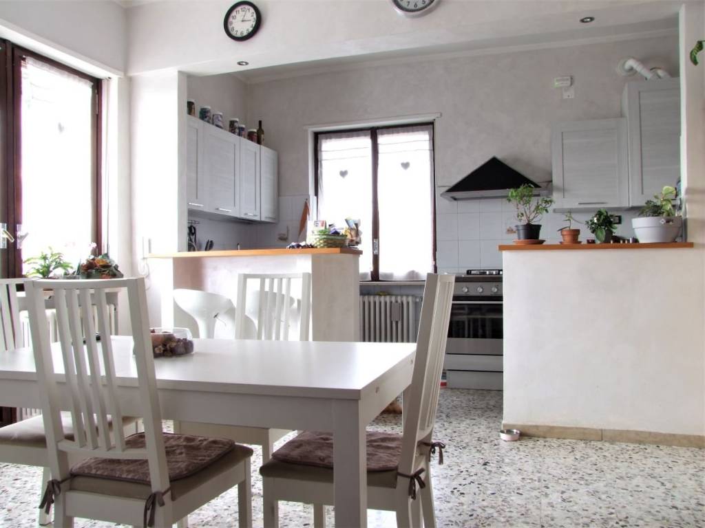 Appartamento a Biella in Via Francesco Petrarca, 9 - Foto 2