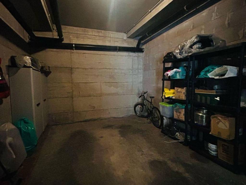 Box / garage a Aprilia in Via Giovanni Battista Pergolesi - Foto 4