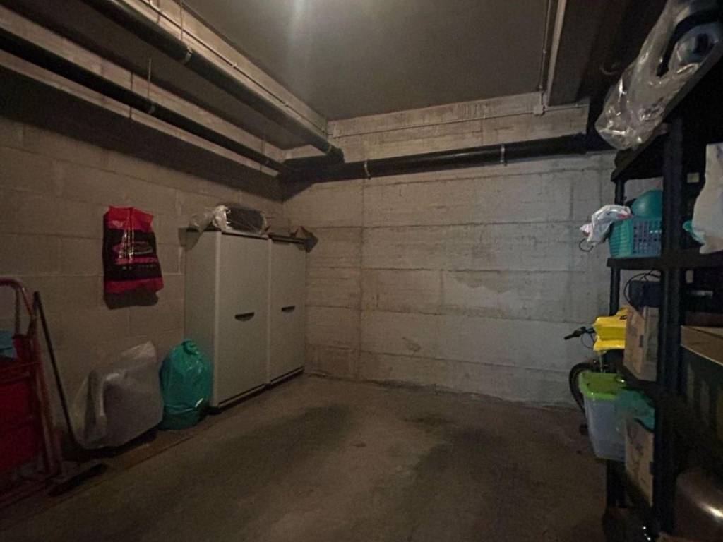 Box / garage a Aprilia in Via Giovanni Battista Pergolesi - Foto 5