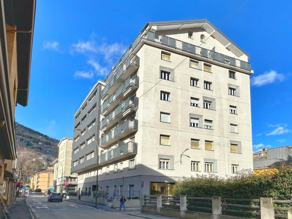 Appartamento a Aosta in Via monte solarolo, 26 - Foto 2