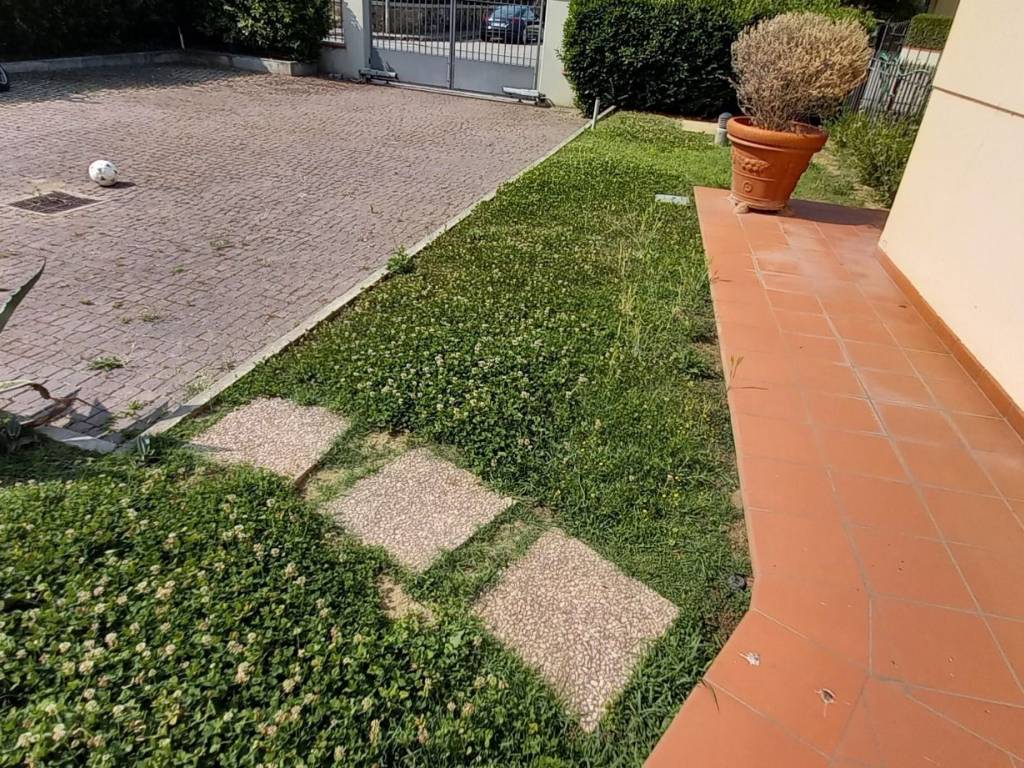 Villetta a schiera a Poggio a caiano in Via Ardengo Soffici - Foto 4