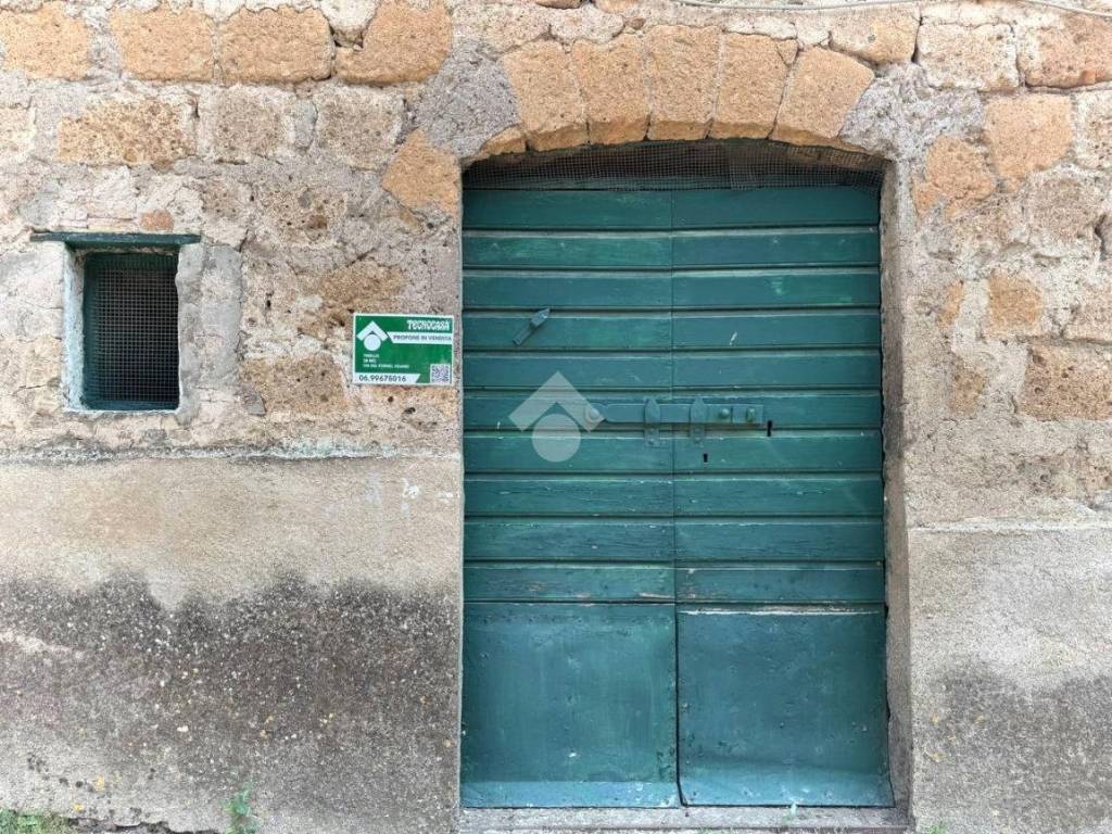 Box / garage a Vejano in VIA DEL FORNO, 28 - Foto 2