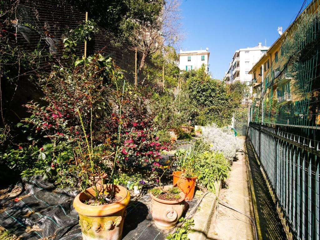 Appartamento a Genova in Via Bassano - Foto 2
