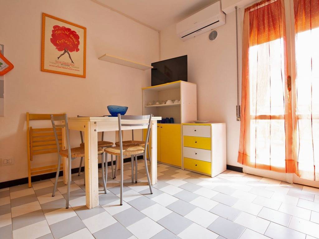Appartamento a Comacchio in Viale dei Lecci, 107 - Foto 3