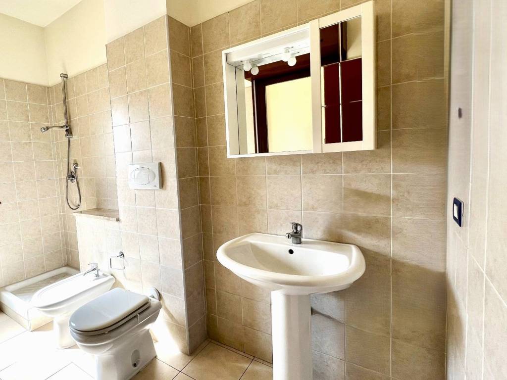 Appartamento a Cagliari in Via Giambattista Tiepolo, 8 - Foto 5