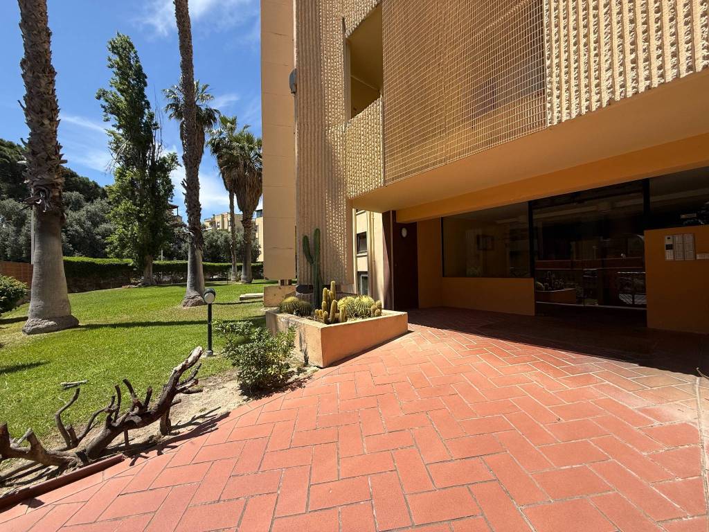 Appartamento a Cagliari in Via San Tommaso d'Aquino, 17 - Foto 3