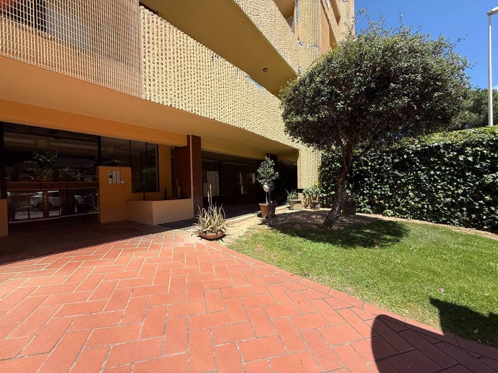Appartamento a Cagliari in Via San Tommaso d'Aquino, 17 - Foto 4