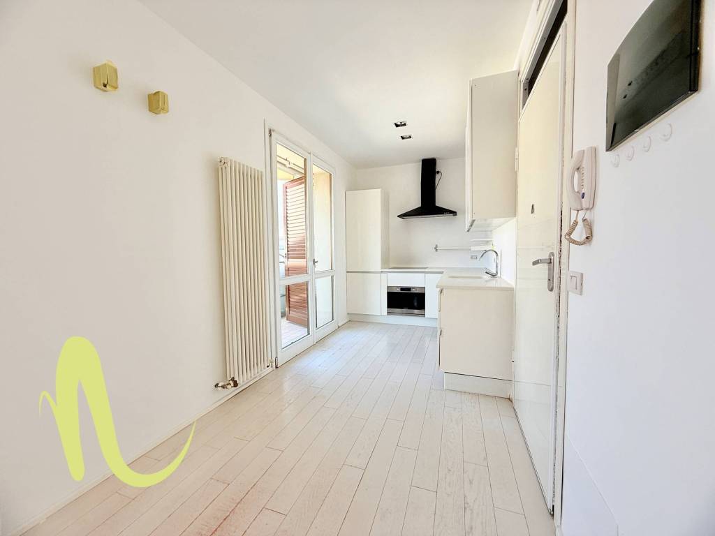 Appartamento a Riccione in Via Circonvallazione, 80 - Foto 2