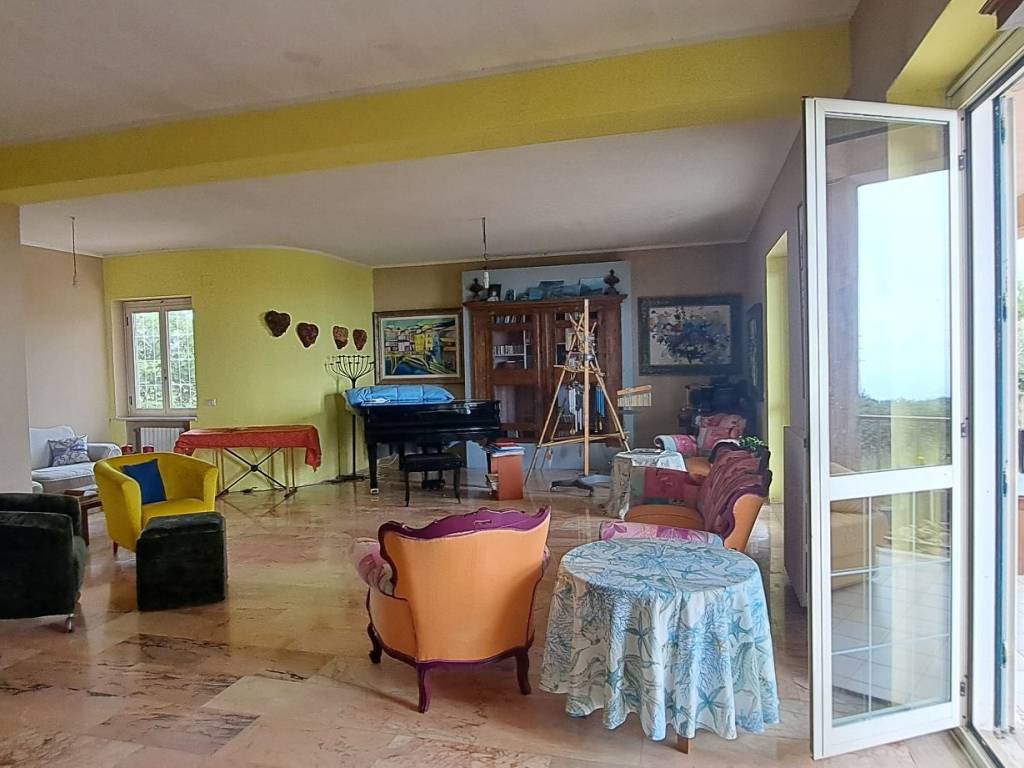 Villa a Vibo valentia in Via Cocari, 9 - Foto 2