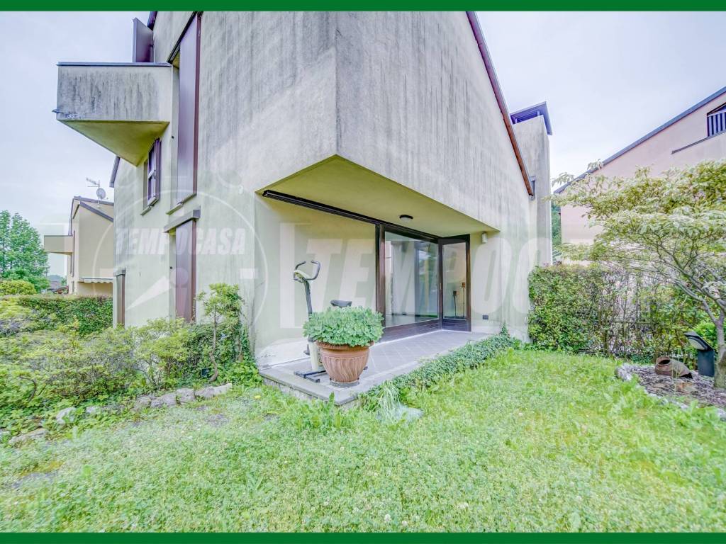 Villa a Besozzo in Via Stocchetti - Foto 2