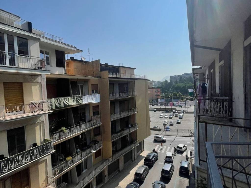 Appartamento a Avellino in Via Vincenzo Volpe, 21 - Foto 2