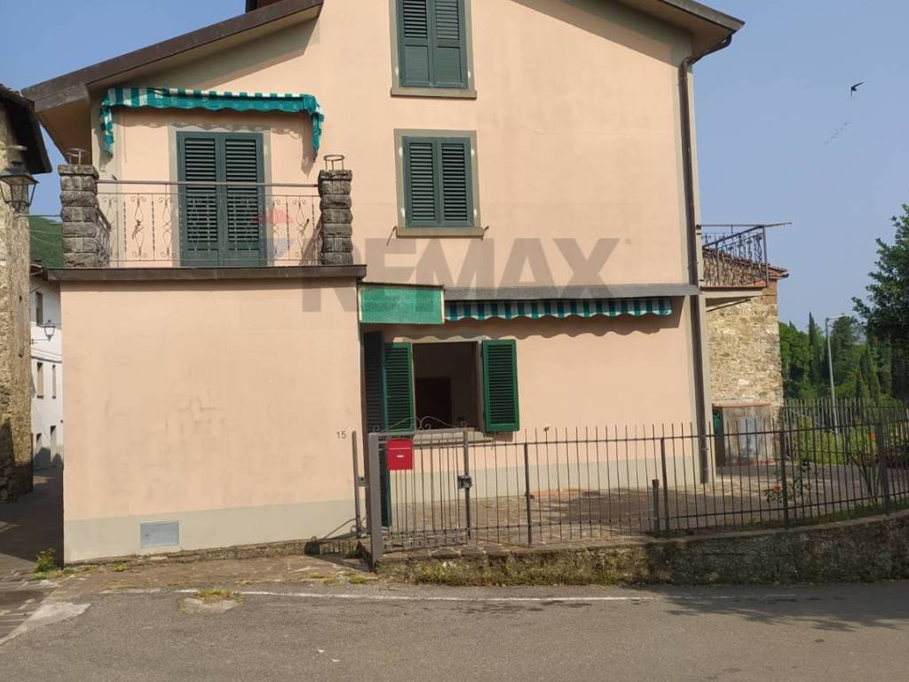 Villa a Bibbiena in Loc. Terrossola, 15 - Foto 2