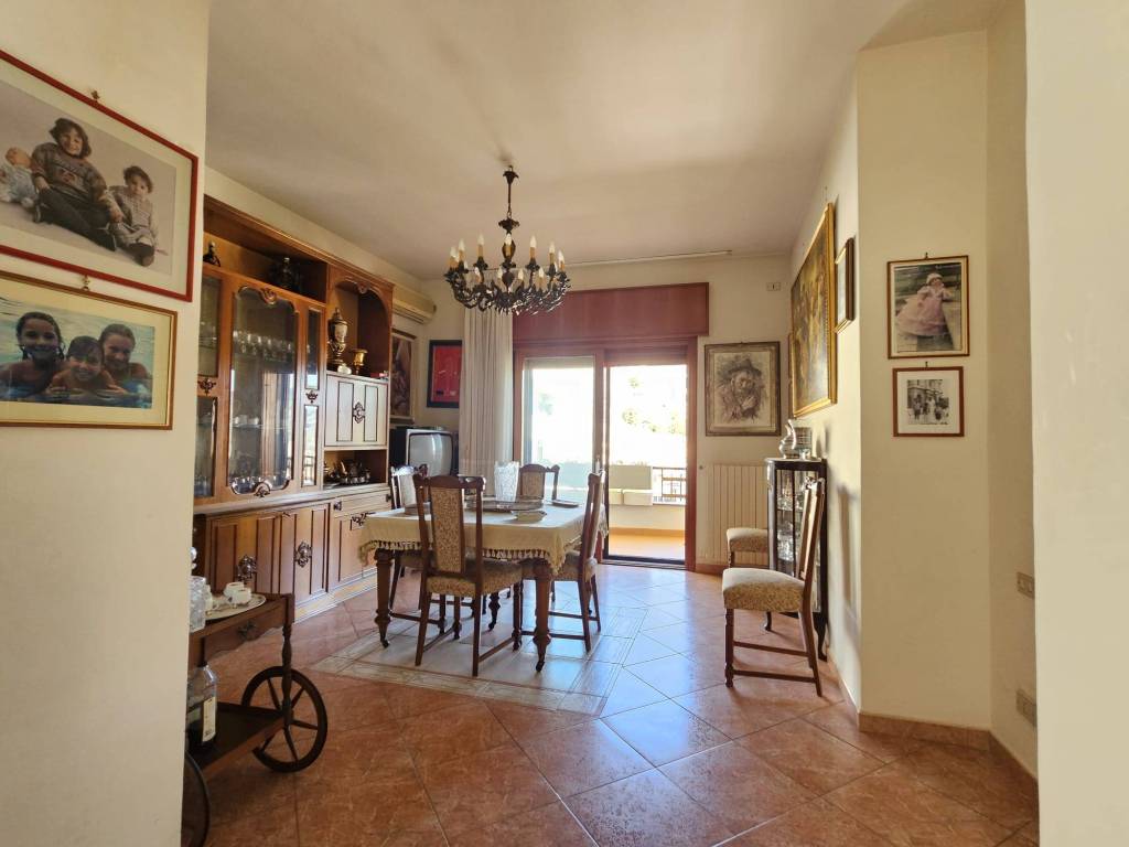 Appartamento a Salerno in Viale delle Ginestre, 67 - Foto 2