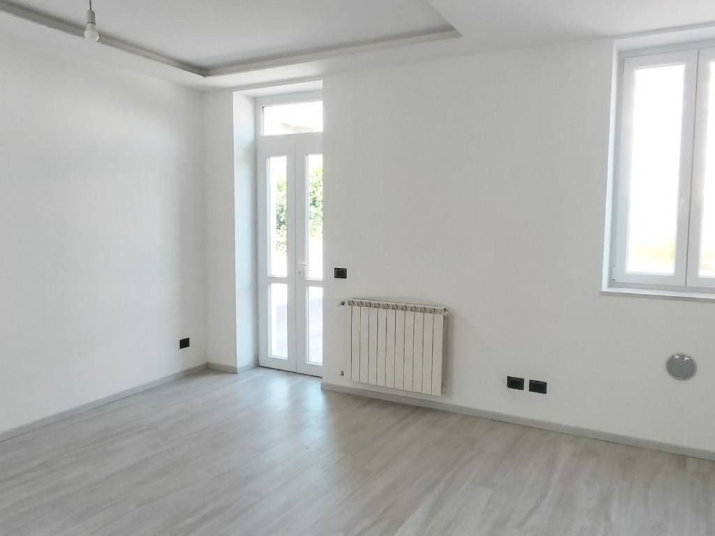 Appartamento a Jerago con orago in Via Giuseppe Mazzini, 22 - Foto 3