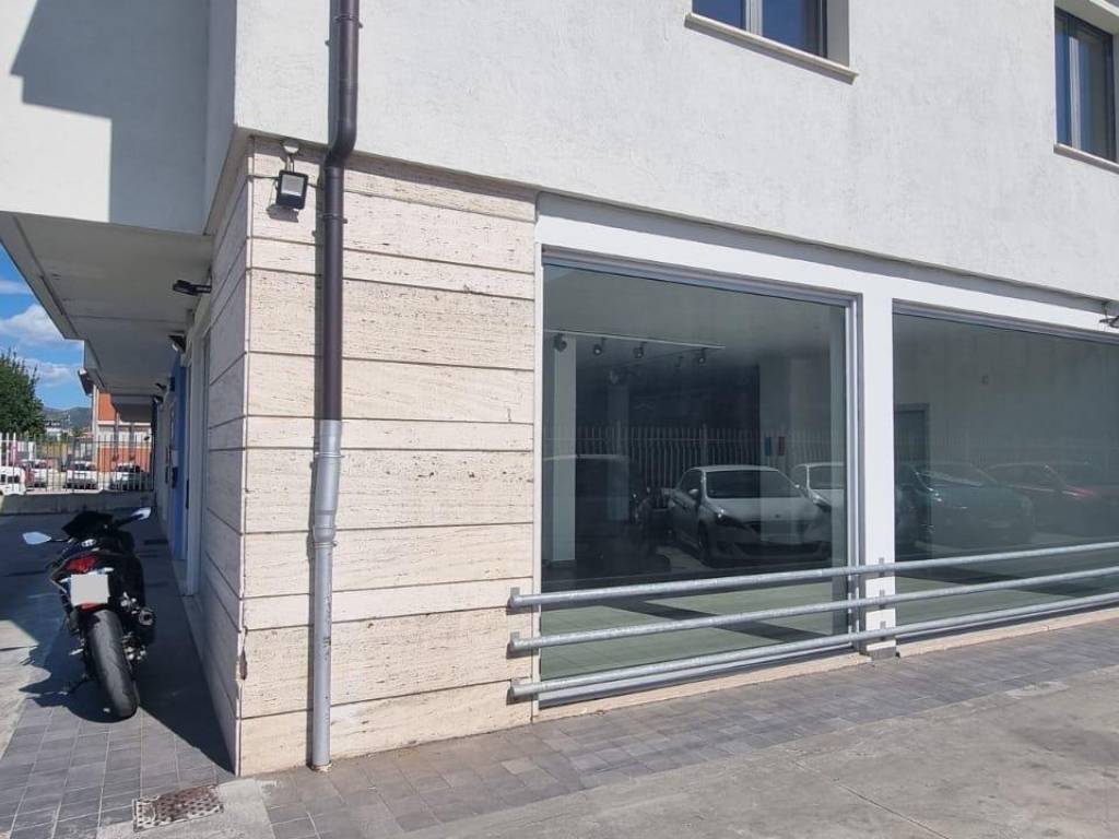 Immobile a Ascoli piceno in Via del Commercio, 18 - Foto 4