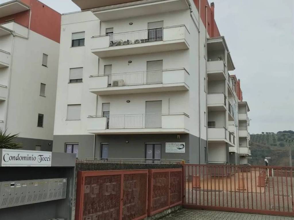 Appartamento a Montalto uffugo in Via G. Verdi, 231 - Foto 2