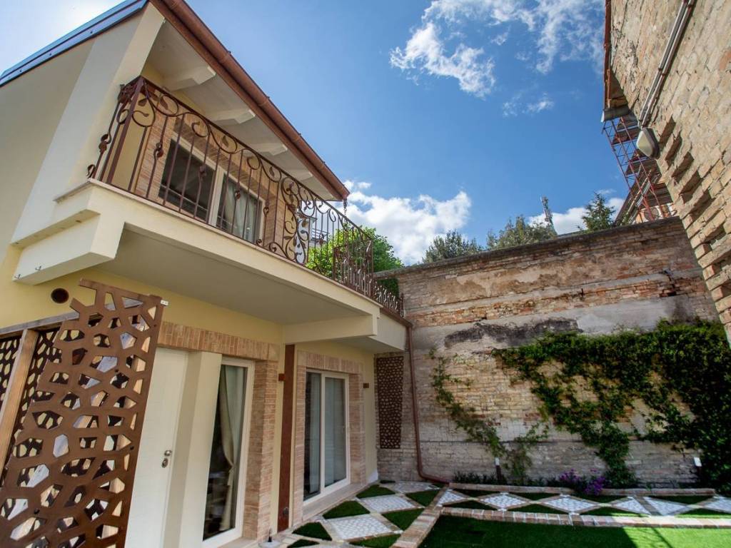 Villa a Chieti in Viale B. Croce, 18 - Foto 5