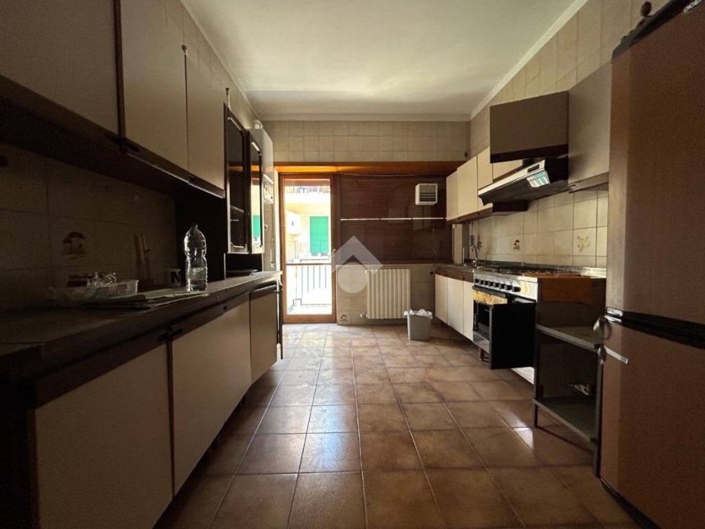 Appartamento a Cosenza in Via Emilio Capizzano, 21 - Foto 4