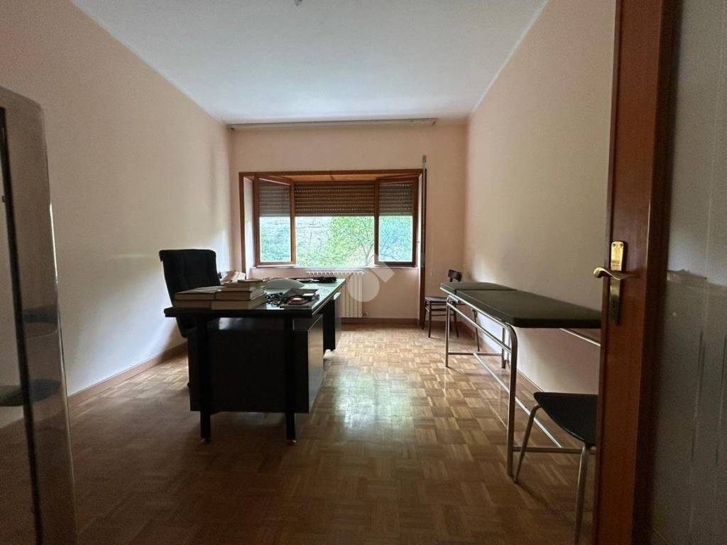 Appartamento a Cosenza in Via Emilio Capizzano, 21 - Foto 5