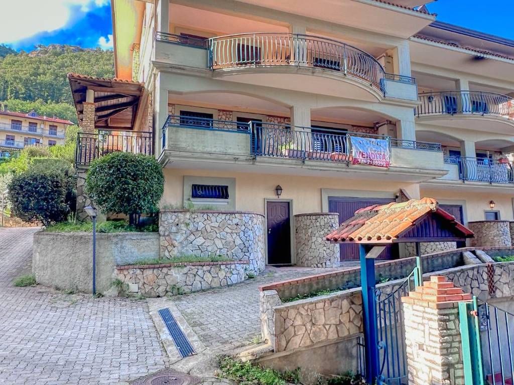Villa a Mercogliano in Viale San Modestino, 48 - Foto 2