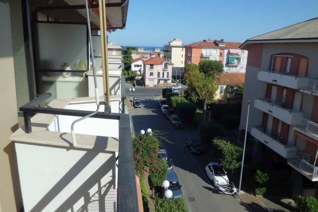 Appartamento a Ceriale in Via delle Mimose, 16 - Foto 2