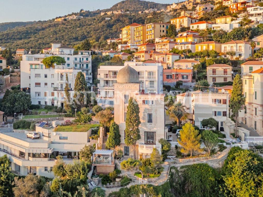 Villa a Borgio verezzi in Via della Cornice, 20 - Foto 4