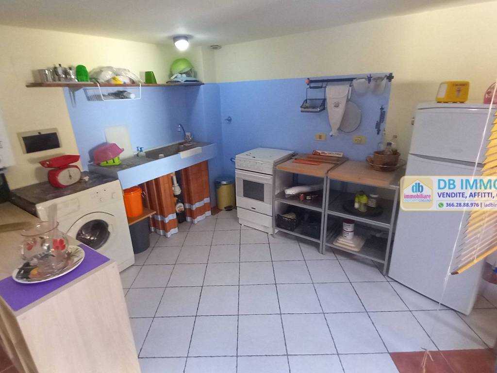 Casa indipendente a Montevarchi in Via Poggio Bracciolini, 10 - Foto 2