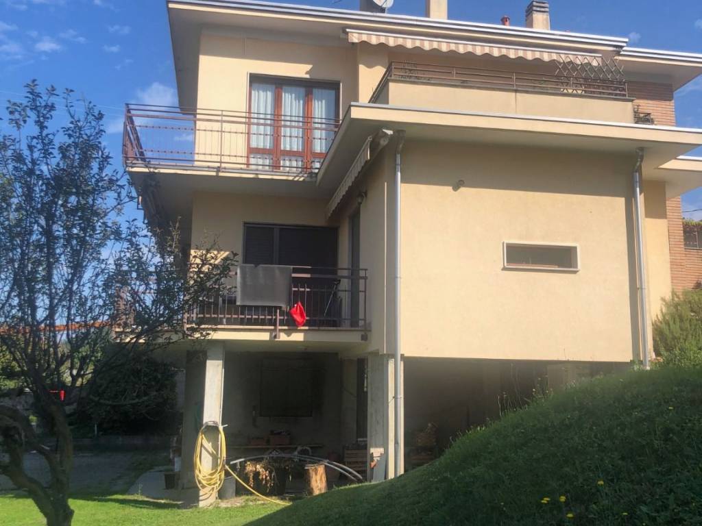 Appartamento a Castiglione olona in Via Michelangelo Buonarroti, 18 - Foto 3