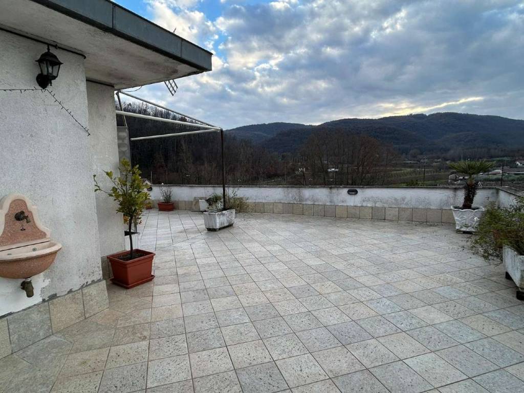 Appartamento a Broccostella in via ponte emilio - Foto 3